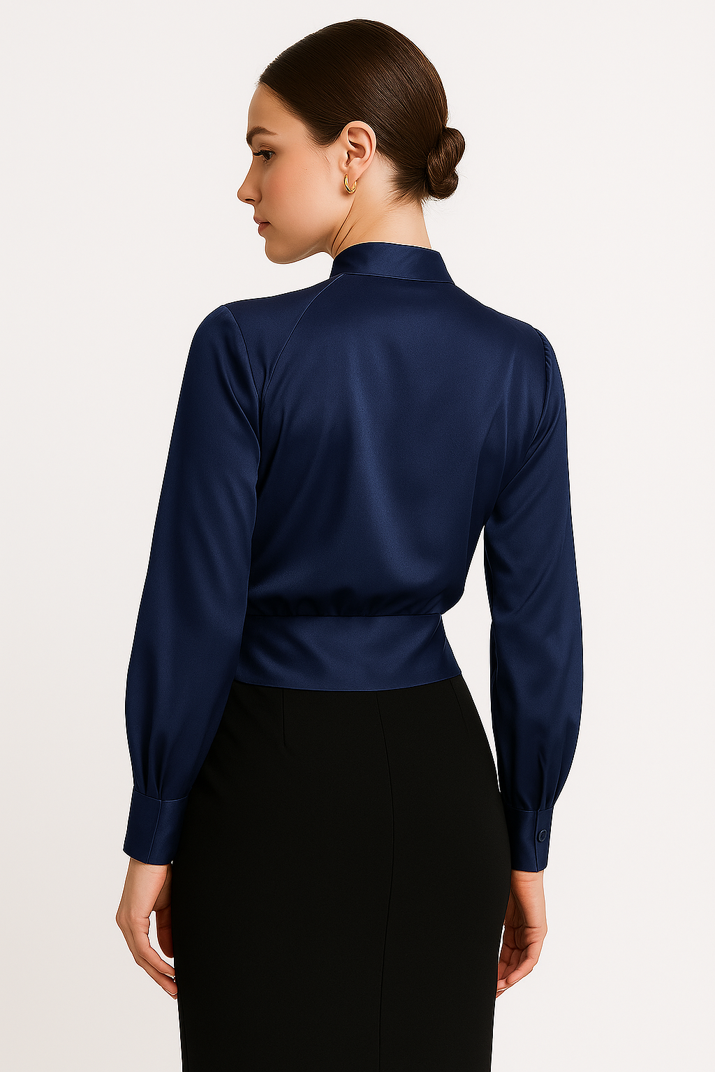 Elegante satijnen blouse met luxe uitstraling voor vrouwen