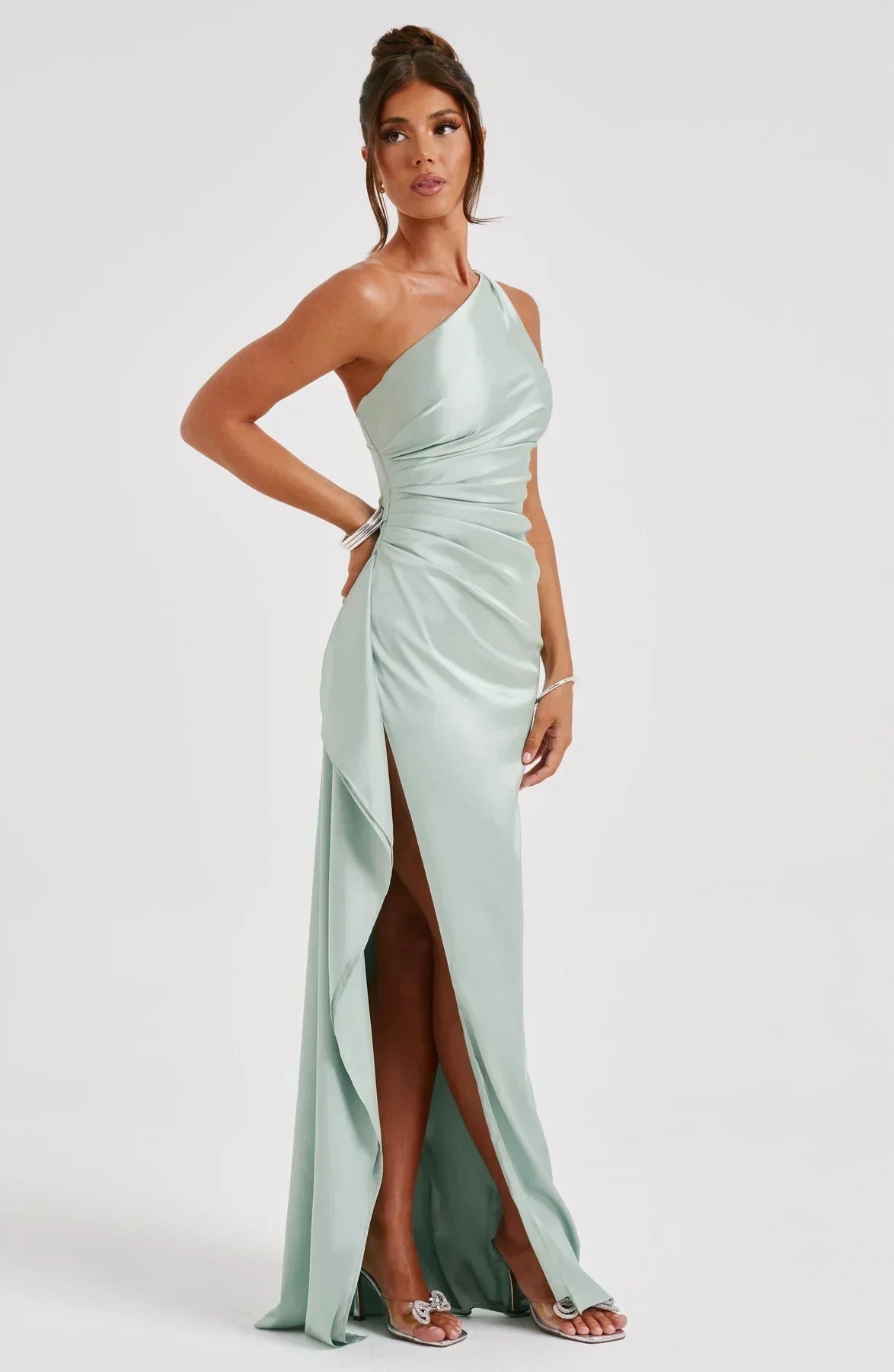 Avondjurk met satijnen one-shoulder ontwerp voor vrouwen