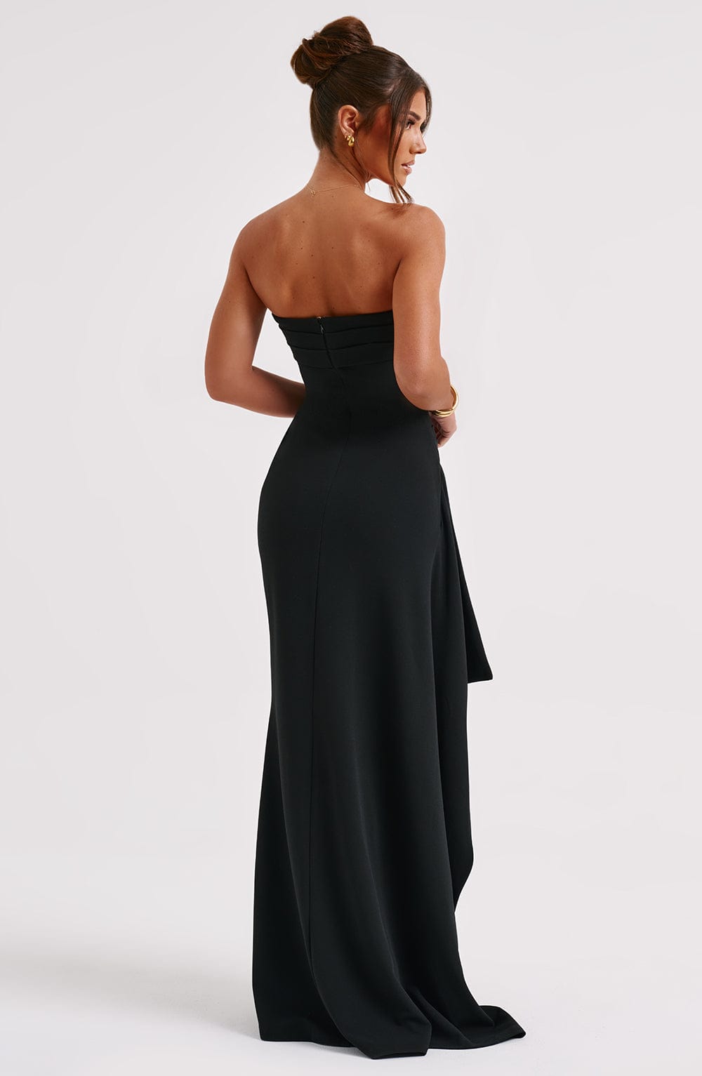 Maxi Jurk met Hoge Split en Off-Shoulder