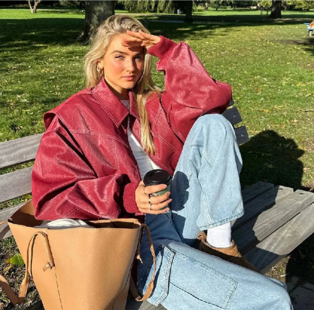 Rode leren jas met oversized pasvorm voor vrouwen